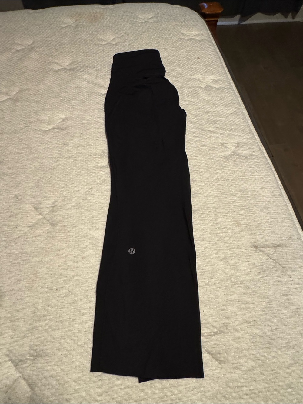 Lululemon Black leggings Pants with Logo